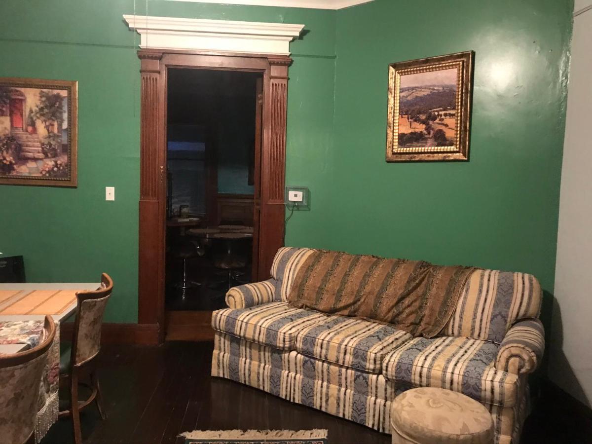 5 Star Victorian Mansion-Downtown No Locals Bed & Breakfast Erie Luaran gambar